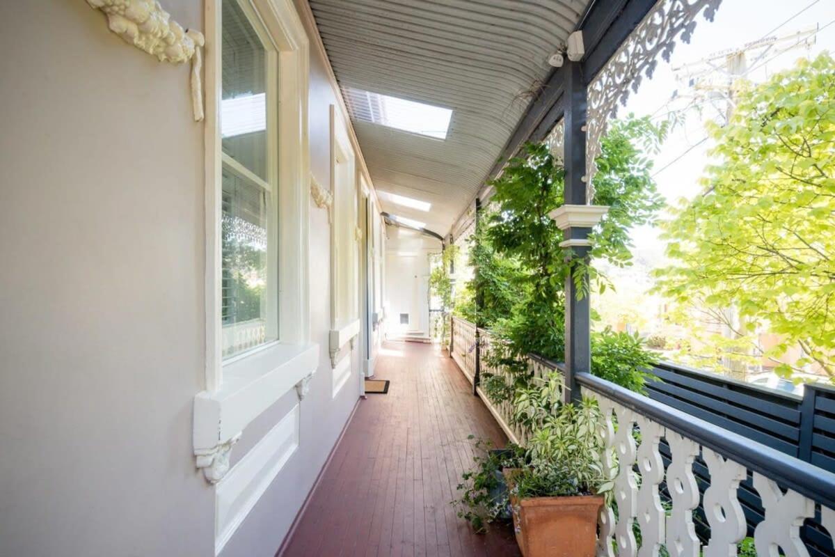 Villa Charming On Charles Launceston Exterior foto
